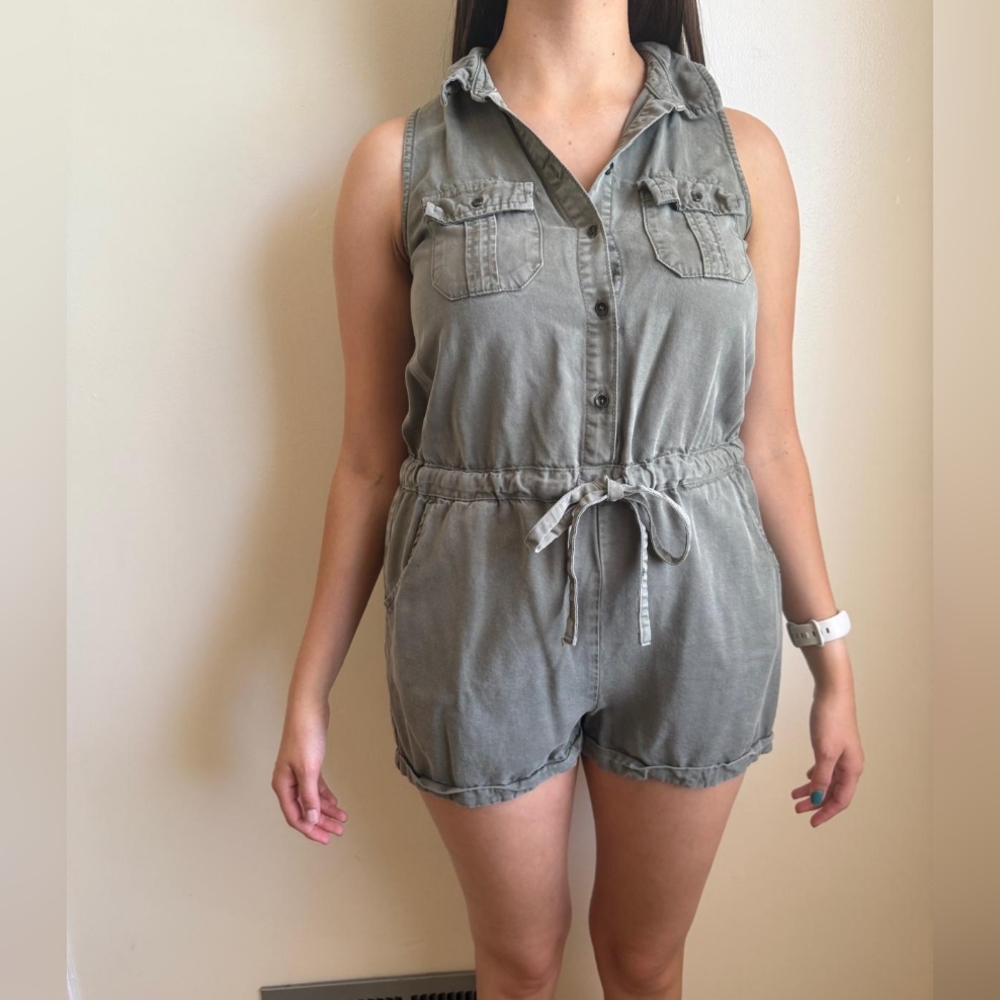 Universal Thread Olive Green Romper - image 4